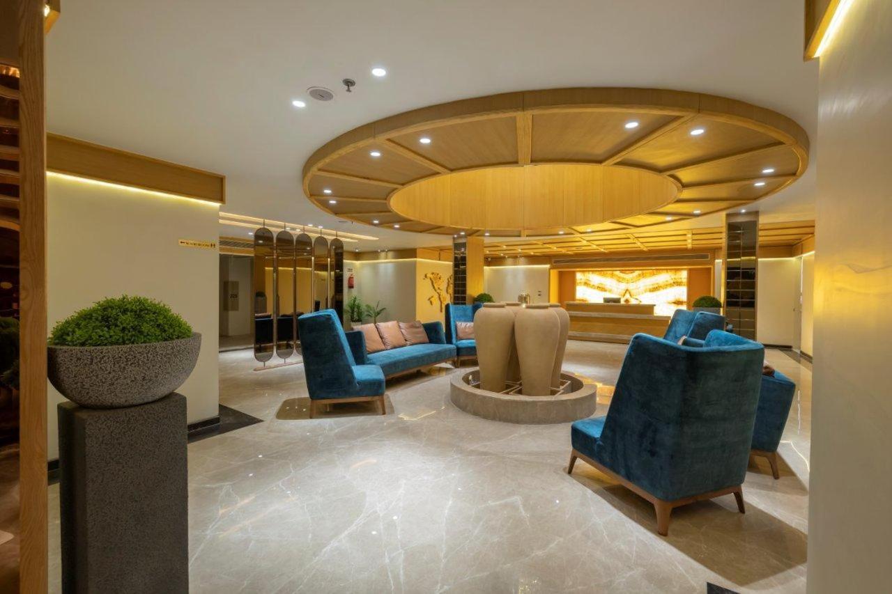 Sarovar Portico Morbi Exterior foto