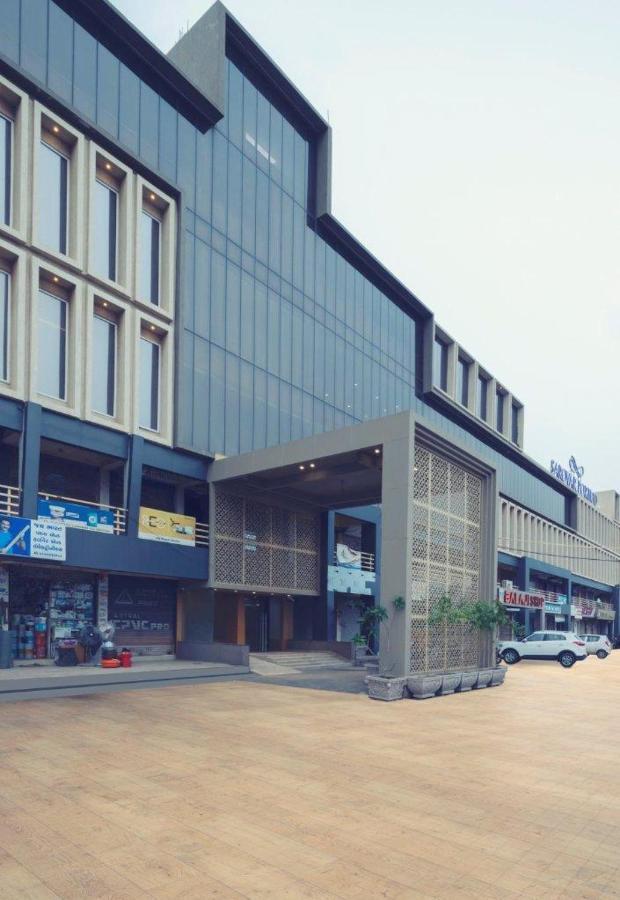Sarovar Portico Morbi Exterior foto