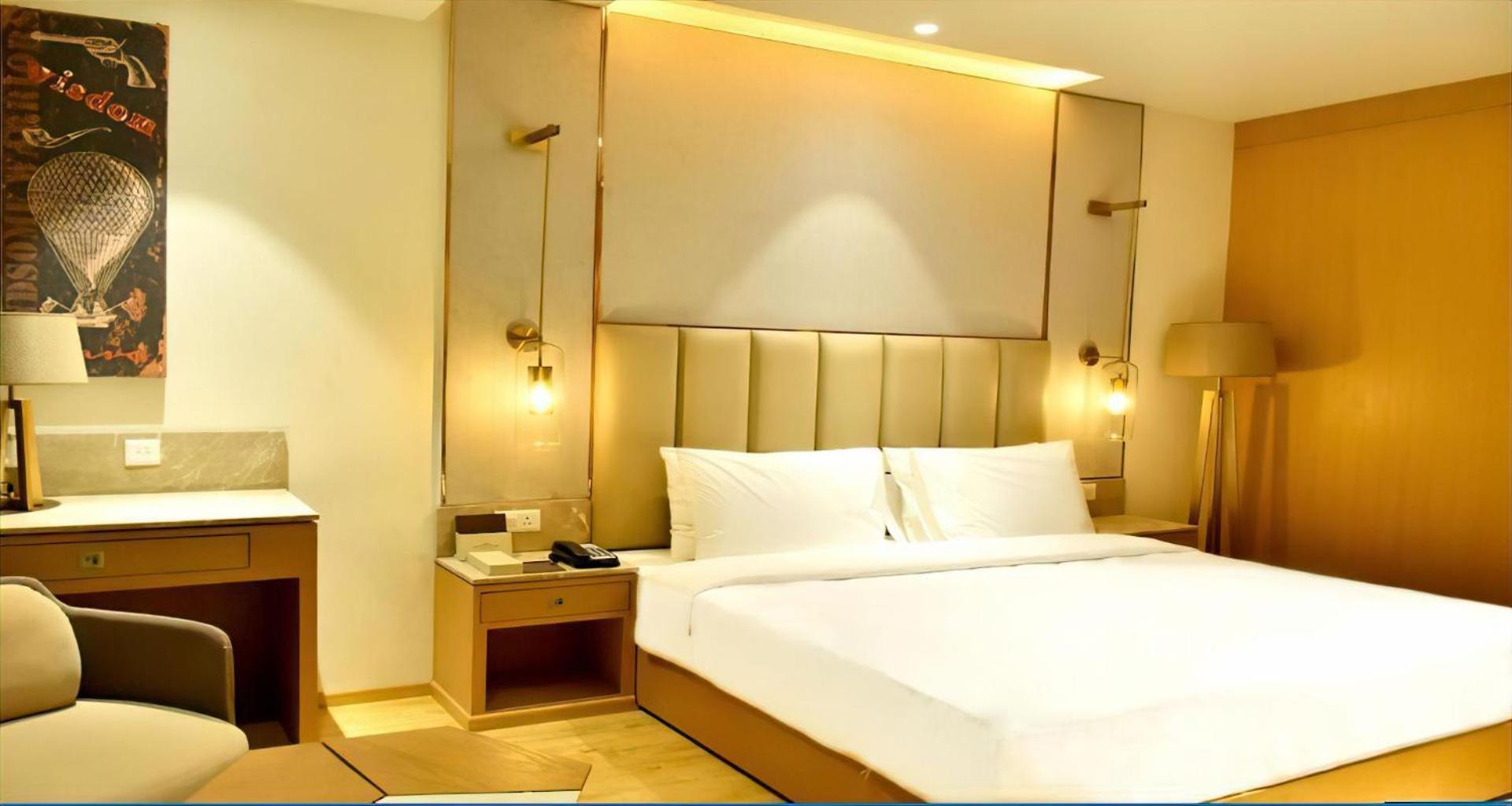 Sarovar Portico Morbi Exterior foto